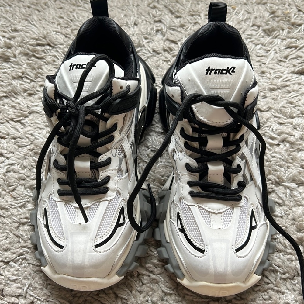 Women sneakers